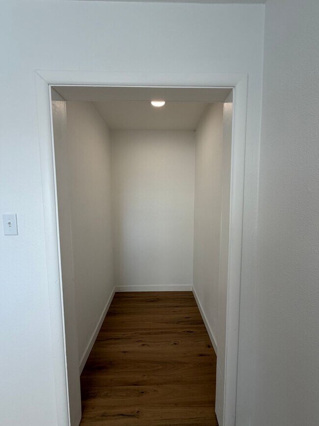 Foto del edificio - 2.2 Miles to Oregon Tech and Sky Lakes Medical Center! Freshly renovated 1bdrm that includes ELEC...