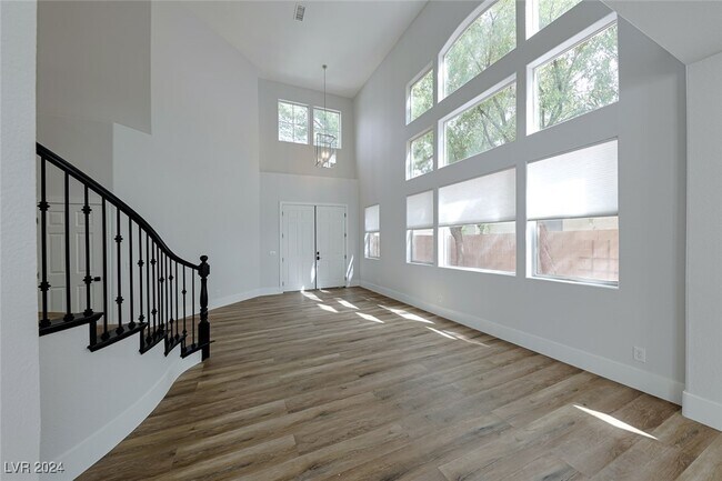 Building Photo - 1013 Windfair Village St