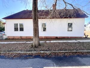 Building Photo - 536 Rennie St