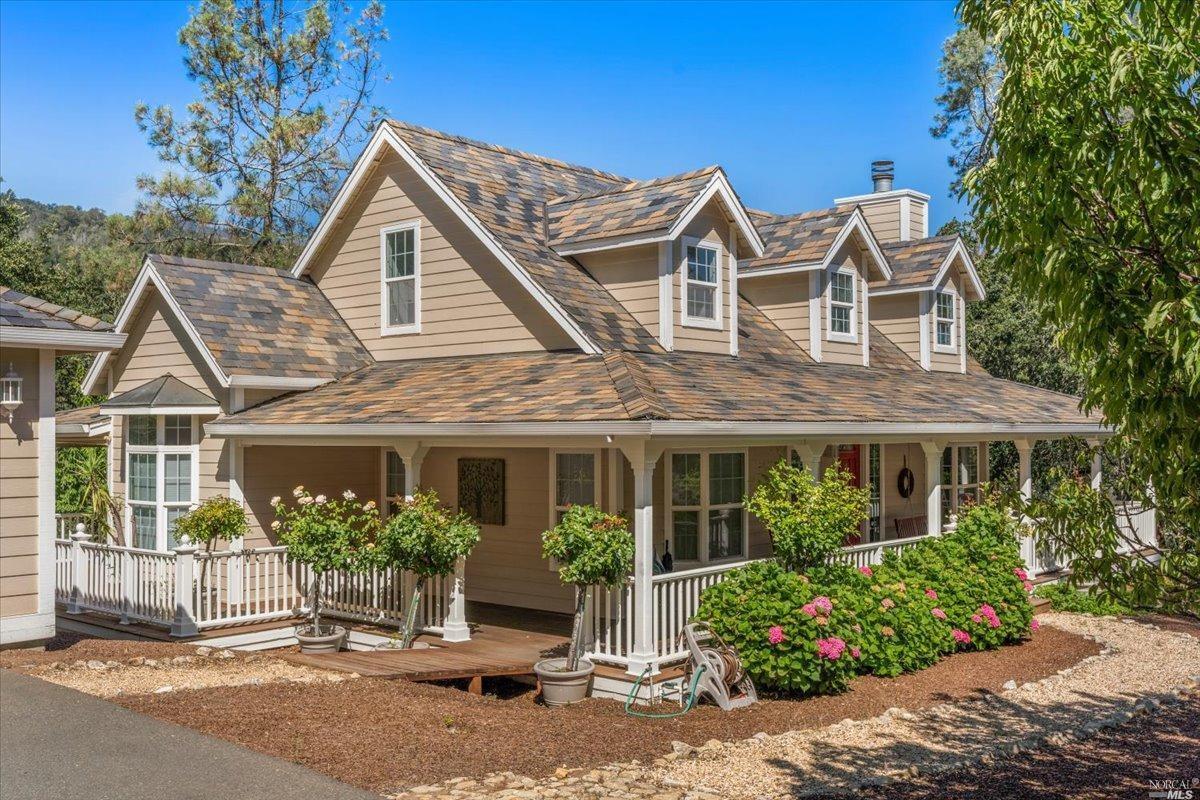 Foto principal - 1439 S Whitehall Ln