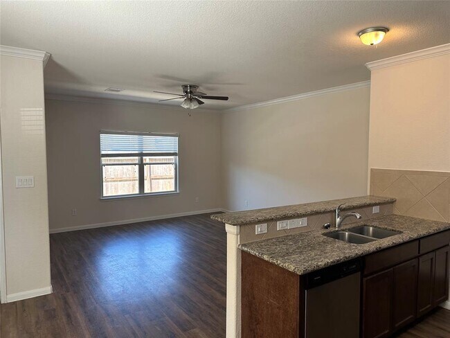 Foto del edificio - 1170 N Colbert St