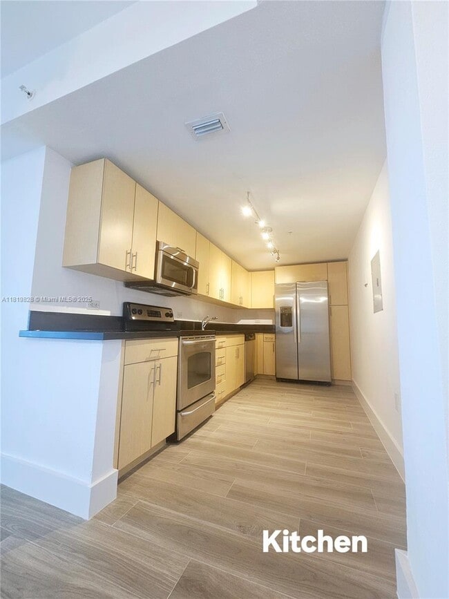 Foto del edificio - 7501 E Treasure Dr