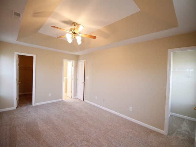 Building Photo - 1704 Carlyon Ct