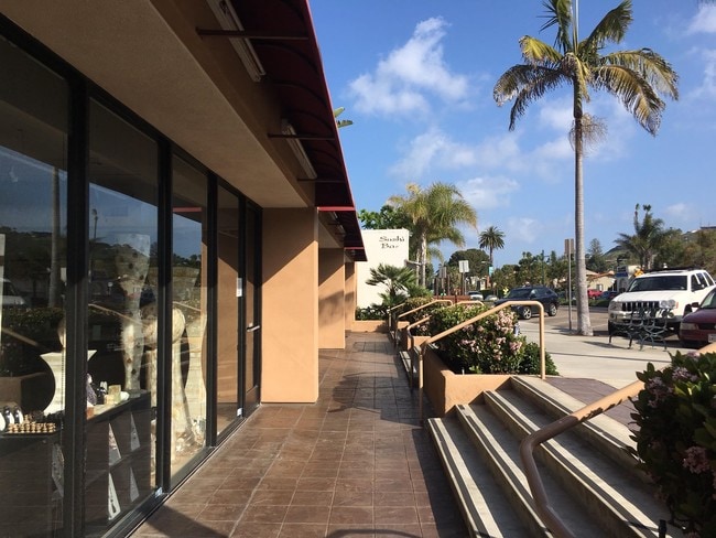 Building Photo - La Jolla Promenade