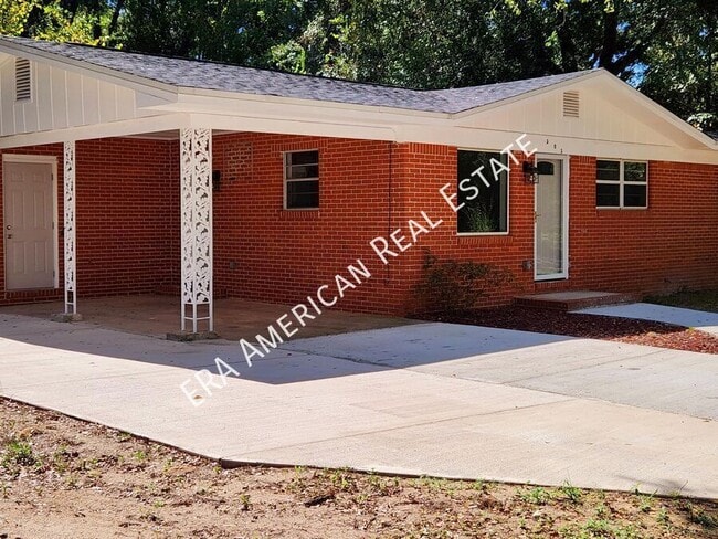 Building Photo - 503 W Griffith Ave