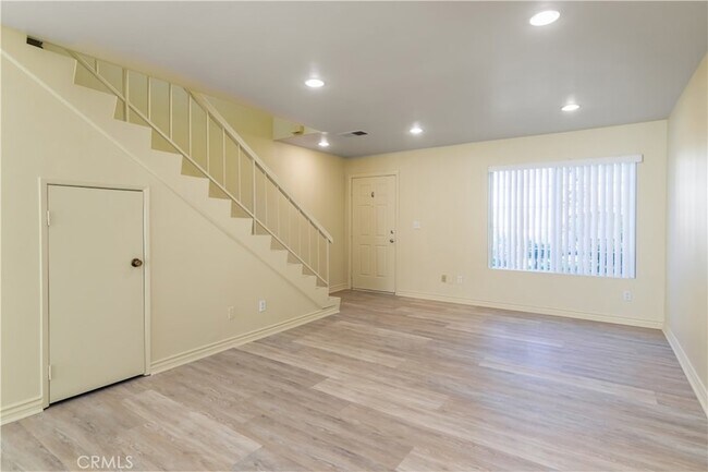 Foto del edificio - 19216 Hamlin St