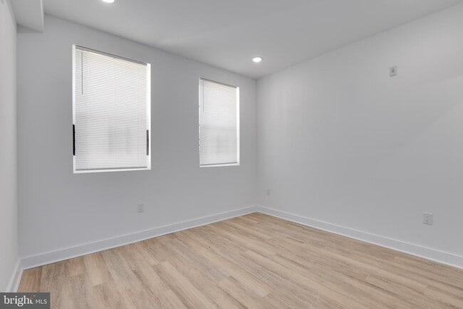 Foto del edificio - 2061 N 8th St