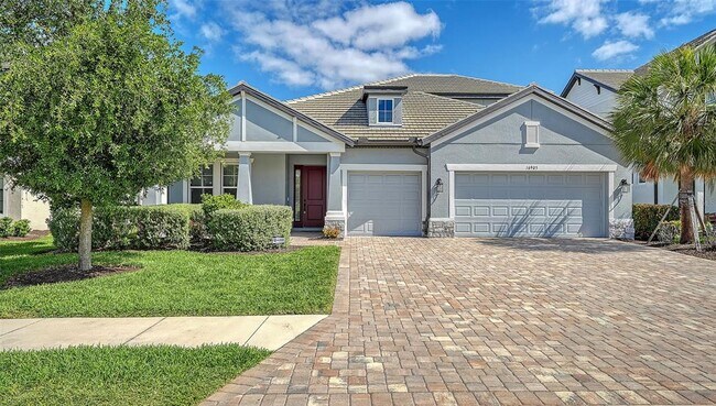 Foto del edificio - 16905 Sweetwater Village Dr