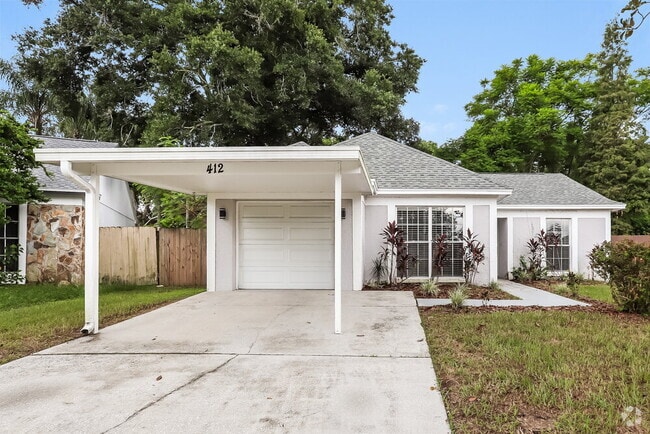 Building Photo - 412 Regal Park Dr