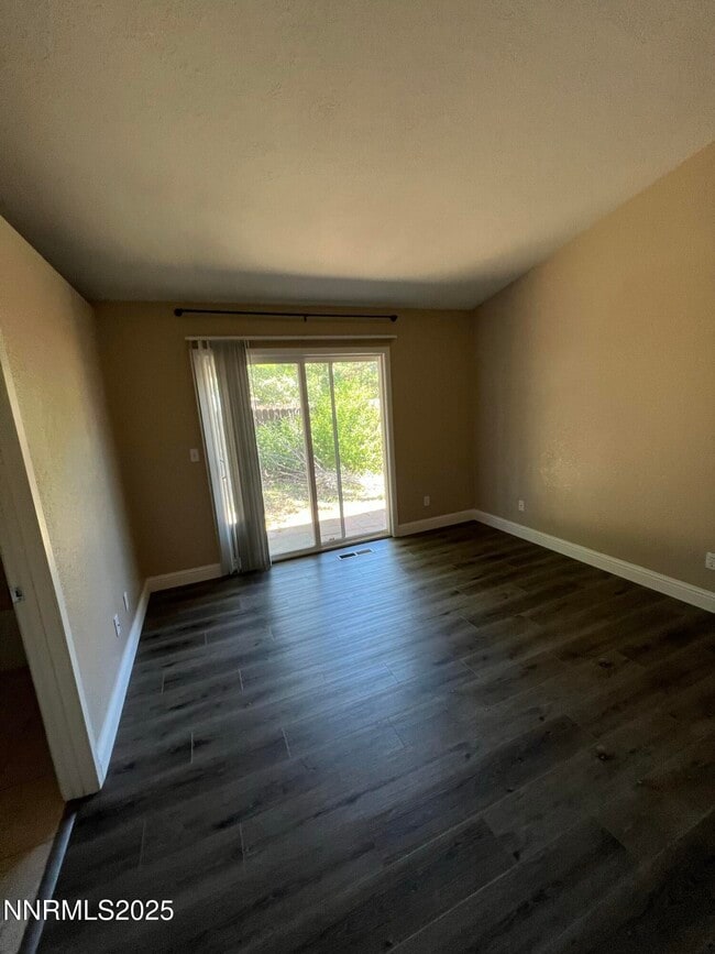 Building Photo - 7571 Water View Way