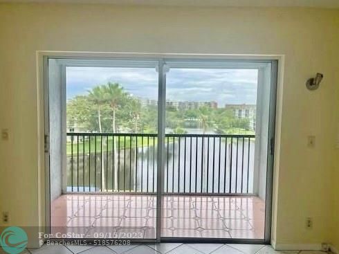 Foto del edificio - 2220 N Cypress Bend Dr