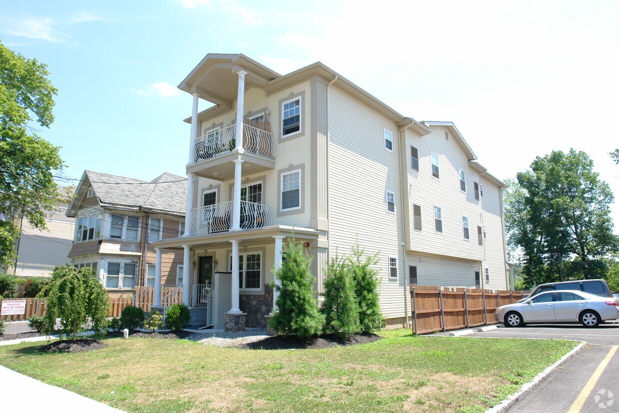 826 Westfield Ave, Elizabeth, NJ 07208 Apartments in Elizabeth, NJ