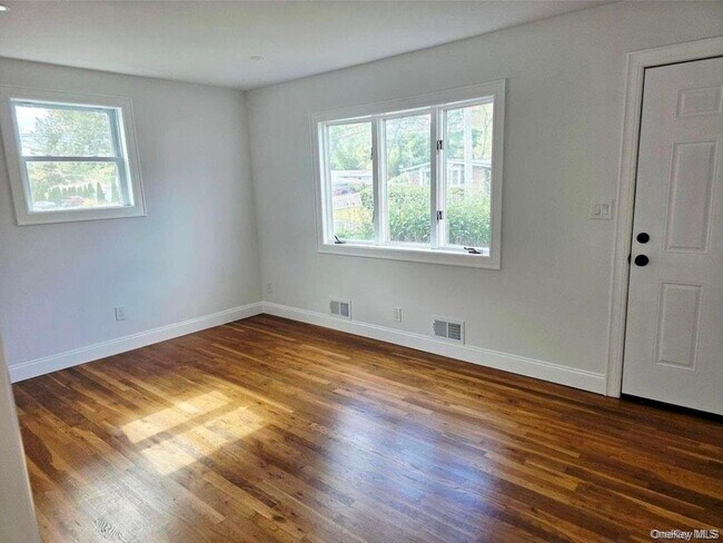 Foto del edificio - 26 Midday Dr