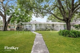 Building Photo - 1621 Mockingbird Ln