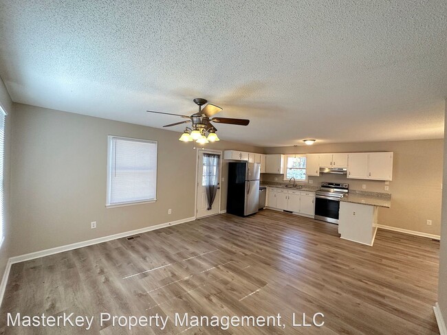 Building Photo - 3 br, 2 bath House - 109 Marrian Dr
