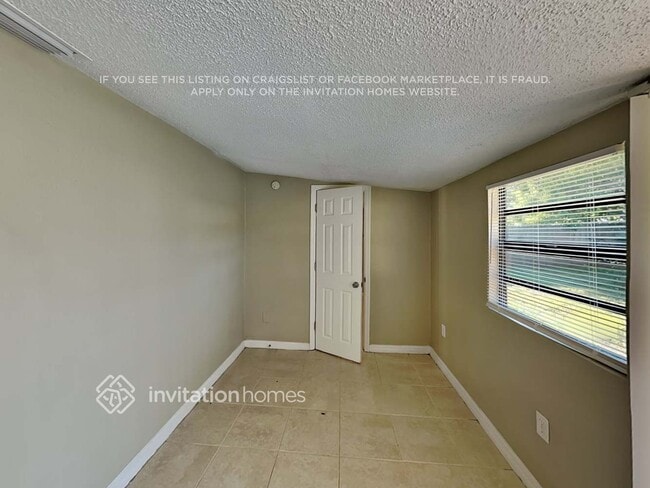 Building Photo - 8504 Rose Terrace