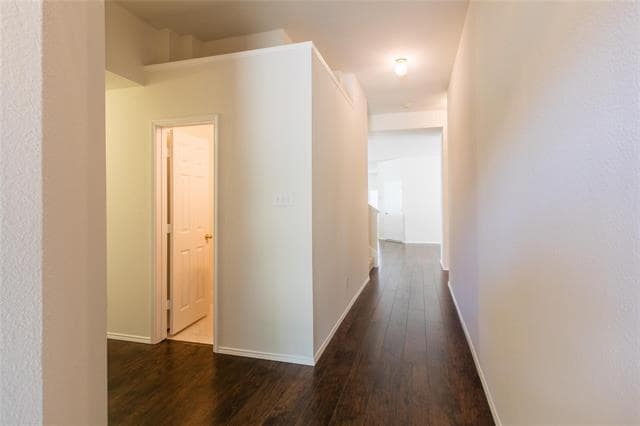 Foto del edificio - 6224 Dark Forest Dr