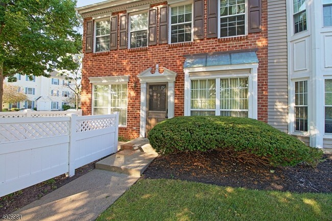 Foto del edificio - 361 Hadleigh Ln