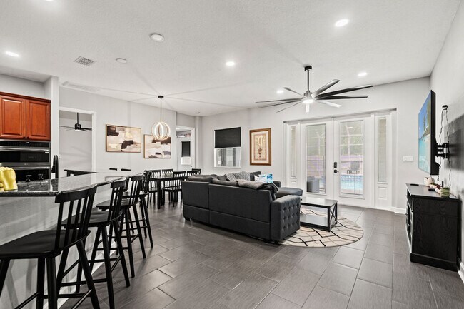 Foto del edificio - 5685 109th Ave N