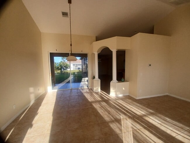 Foto del edificio - 2117 NW 14th Terrace