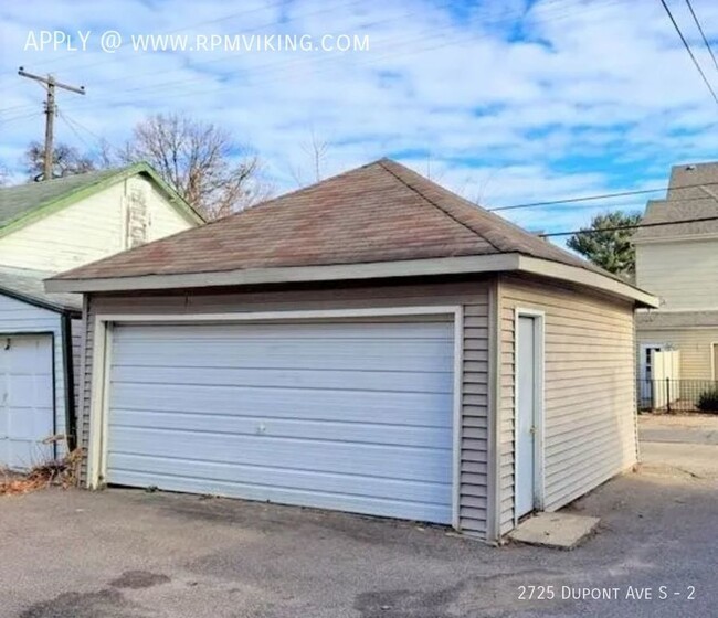 Building Photo - 4br 2ba 1cg ~ Security Deposit Free Altern...