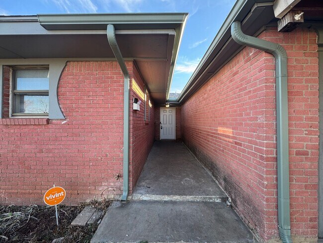 Foto del edificio - Great 5 beds 2.5 bath in Oklahoma City!