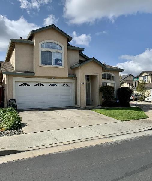 Building Photo - 880 Woodcreek Way