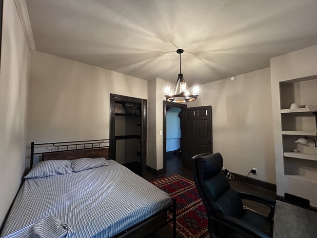 tu habitación - 2203 Kemper Ln