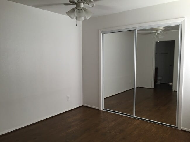 Building Photo - 3611EL