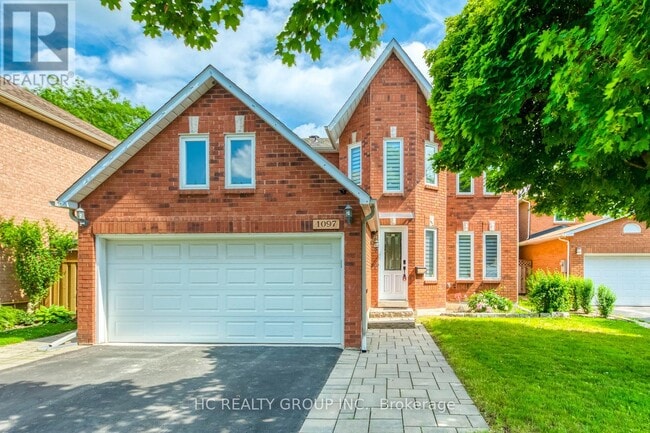 Building Photo - 1097 Grandeur Crescent