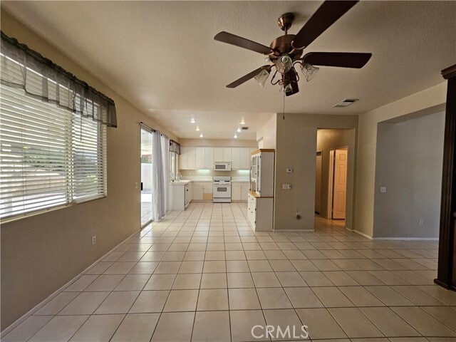 Foto del edificio - 1366 Withorn Ct