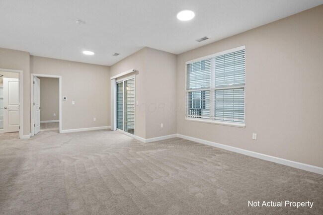 Foto del edificio - 5167 Monterey Pine Ln