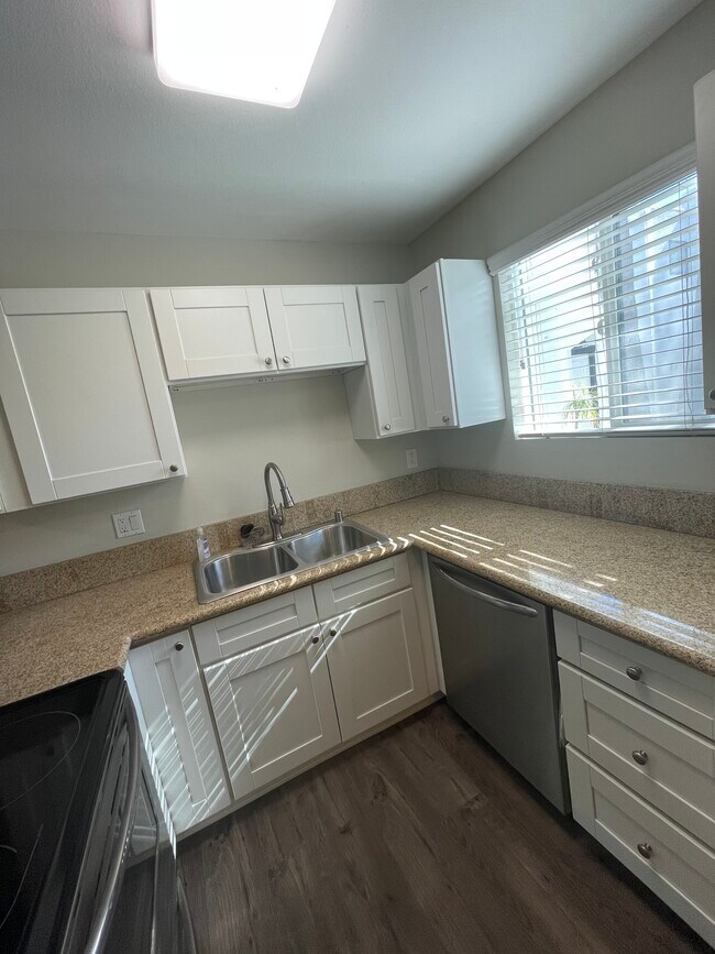 Building Photo - 2950 La Costa Ave