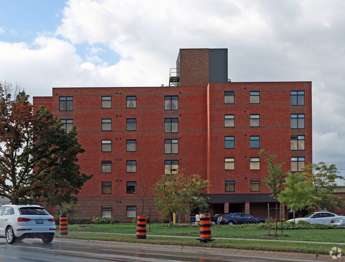 Building Photo - 313 Geneva St