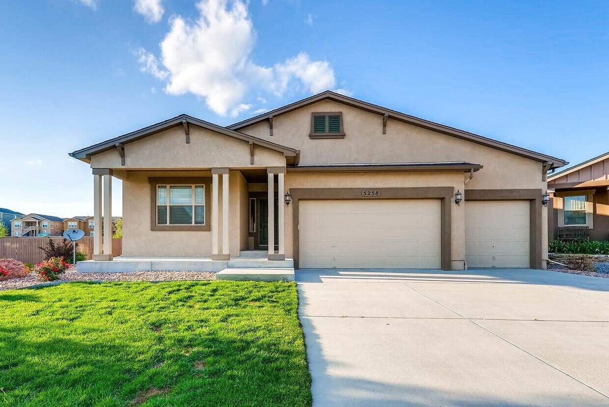 Primary Photo - 5258 Monarch Crest Way