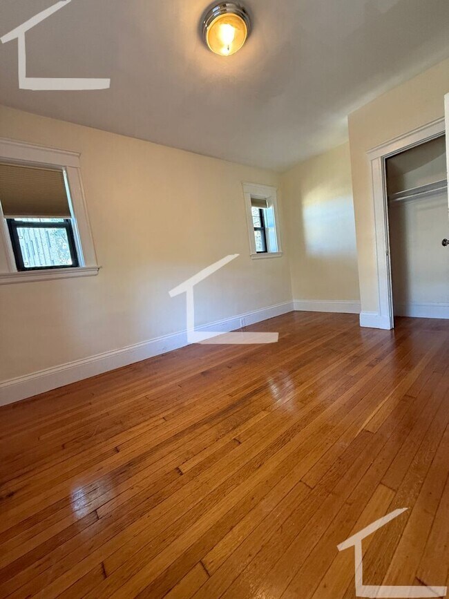 Foto del edificio - 60 Cummings Rd