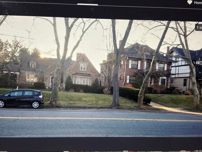Photo - 1912 Wightman St House