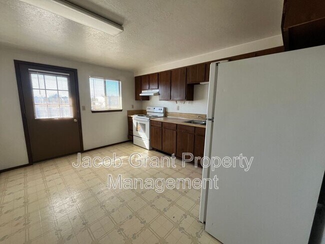 Foto del edificio - 2282 Stace St