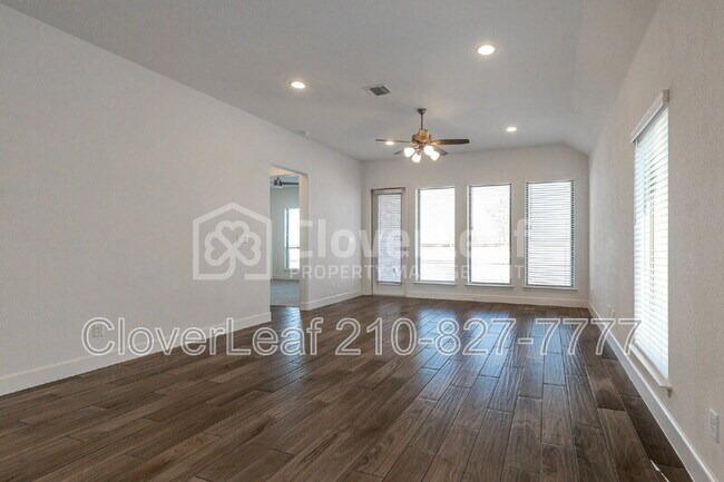 Foto del edificio - 1045 Blue Oak Blvd