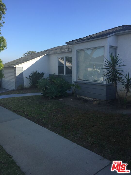 5245 Maymont Dr, View ParkWindsor Hills, CA 90043 House Rental in