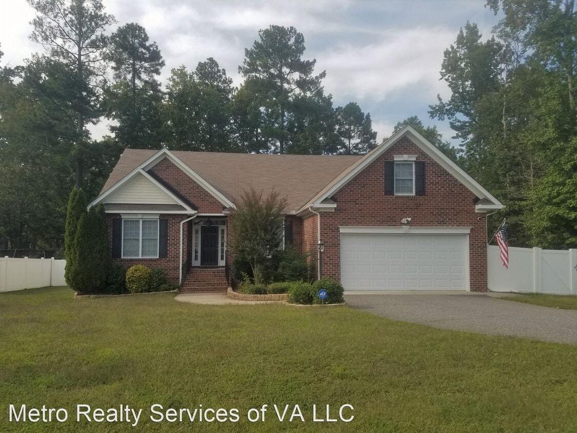 Foto principal - 4 br, 2 bath House - 11512 Charles Towne Road