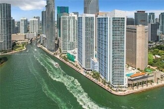 Building Photo - 325 S Biscayne Blvd
