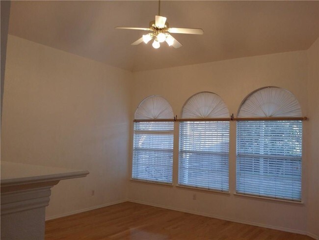 Foto del edificio - 4328 Lone Rock Ct