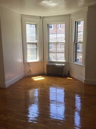 Primary Photo - 8 Adella Pl
