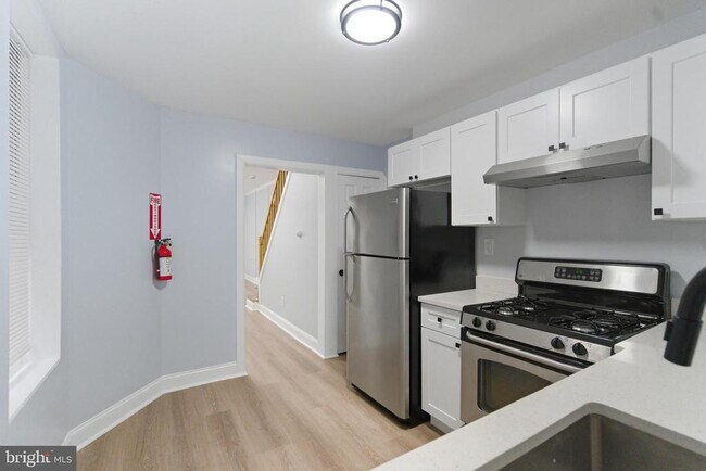 Foto del edificio - 2114 E Birch St