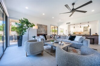 Building Photo - 21 Dartmouth Dr