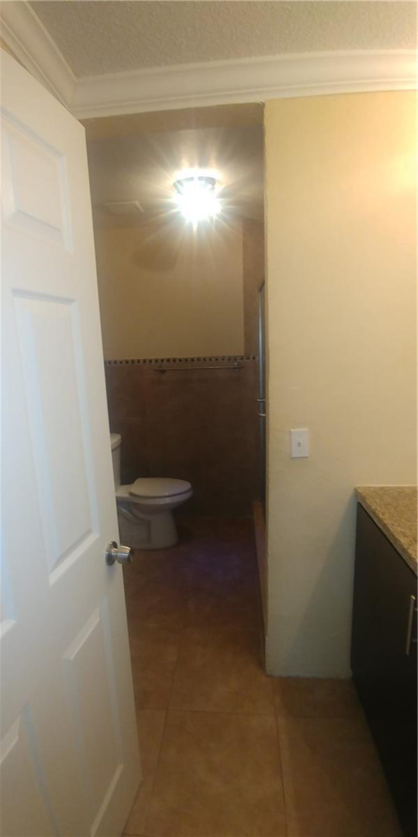 Foto del edificio - 2562 N Nob Hill Rd