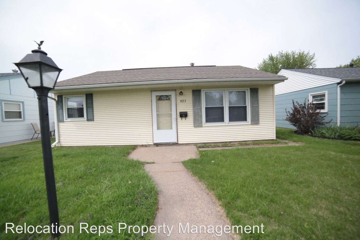 Primary Photo - 923 43rd Ave