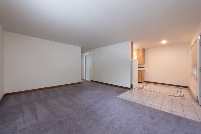 Building Photo - 206 11th Ave E