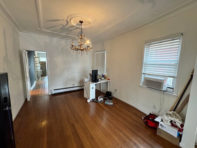 Foto del edificio - 118 W 11th St